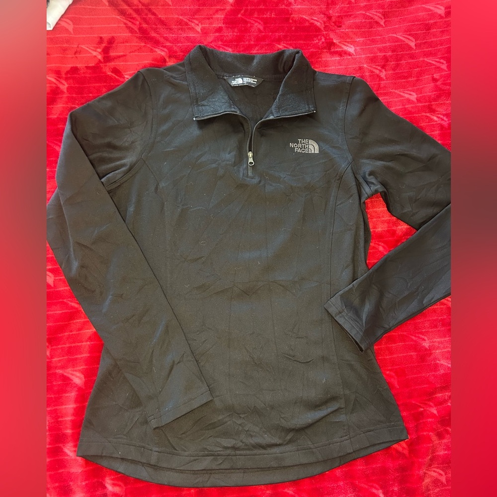 The North Face Women's Black Fleece Pullover